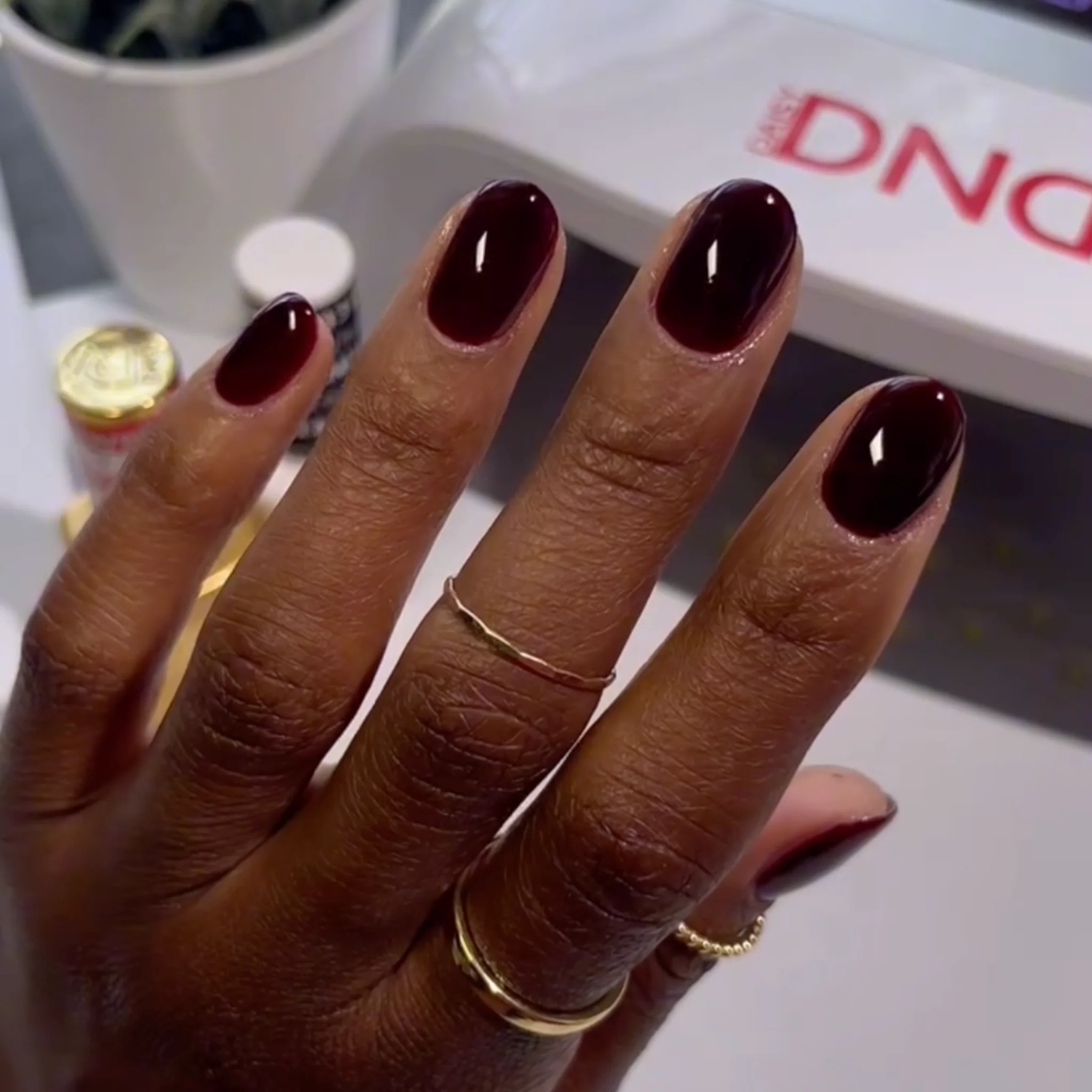 Wine N' Dine Gel Polish Starter Kit - Image 8
